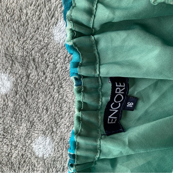 Teal skirt - Picture 6 of 6